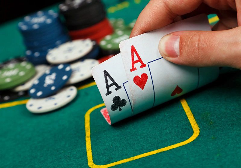 Game bài Poker có luật chơi như thế nào?